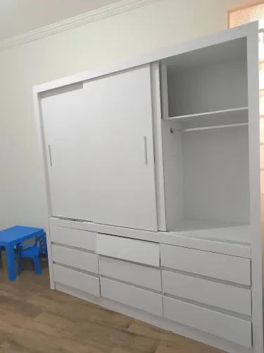 Guarda Roupa C/ Defeito em 1 gaveta telescópica