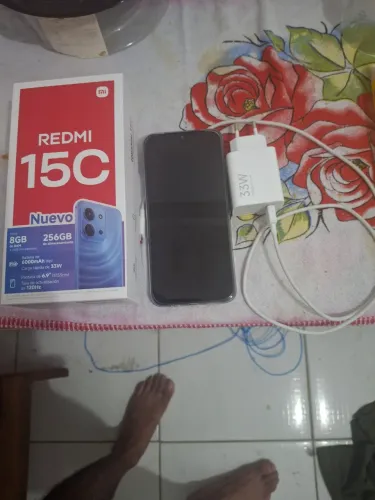 Vendo celular xiomi 15 C......