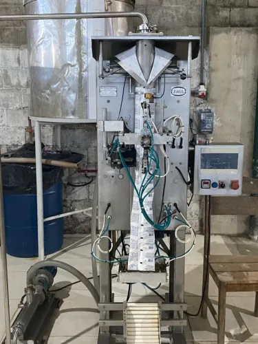 ENVASADORA PARA LIQUIDOS COM BOMBA