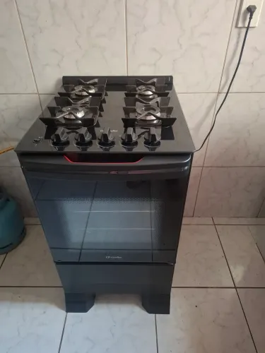 Vendo fogão 4 bocas mueller