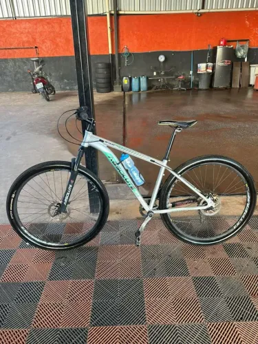 Bicicleta MTB Absolute aro 29