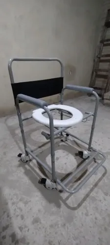 Cadeira de banho higiênica
