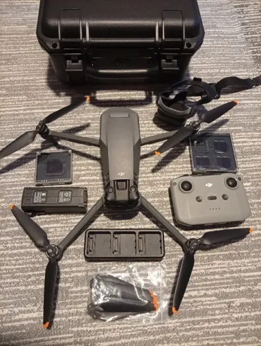 DRONE Dji Mavic 3 Combo Fly More / Maleta / Hub / Filtros / 2 Baterias / Controle RC-N1