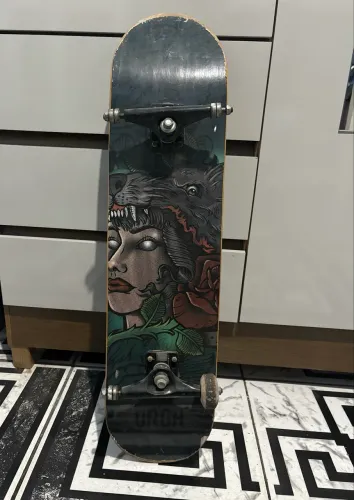 Shape + Truck / Skate