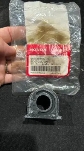 Bucha da barra estabilizadora dianteira esquerda motorista 25mm Honda HRV 2022-2026