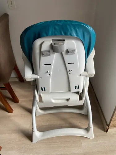 Cadeirinha de alimentação