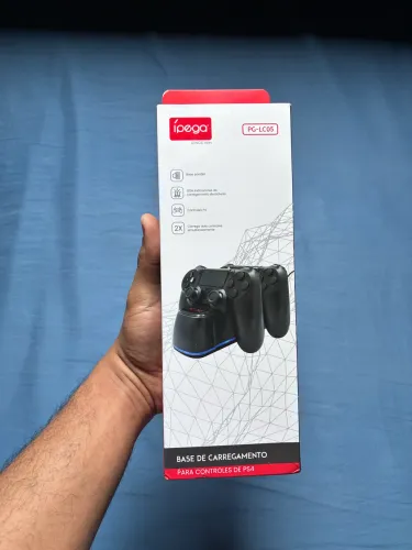 Base Carregador Duplo Controle PS4 Ípega PG-LC05 - Completa na Caixa