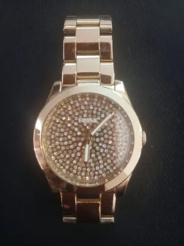 Vendo Belíssimo Relógio feminino original da marca Fossil um luxo