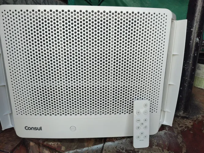 Ar Consul 10 BTUs 110 volt controle remoto semi.novo 680,00
