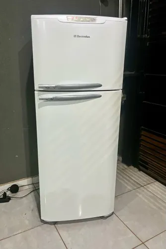 Geladeira Frost free Eletrolux ( entrego)
