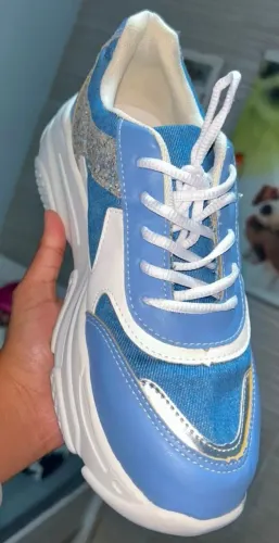 Tênis feminino plataforma ?