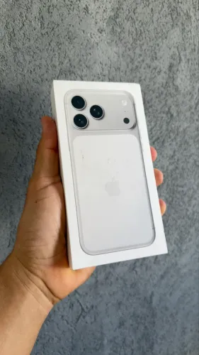 iPhone 17 Pro max 256GB - Silver