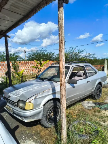 Ford Verona LX 1.6 (modelo Antigo) 1990