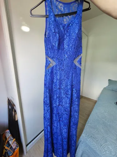 Vestido de festa azul, usado 1x, tamanho PP mas veste P pequeno.
