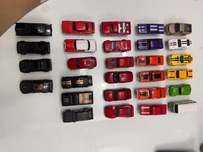 Vendo coleção Hotweels mais expositor 