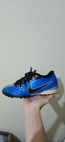 CHUTEIRA SOCIETY NIKE T90 EXACTO IV TF 459703 Royal Royal Blue