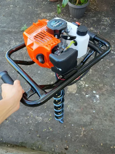 Perfurador de Solo a Gasolina
