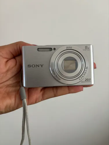 Câmera cybershot W830 novíssima