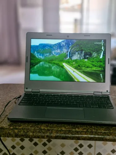 Chromebook mutilaser semi-novo 