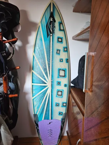 Vendo prancha de surf Argo seminova, 6'1.