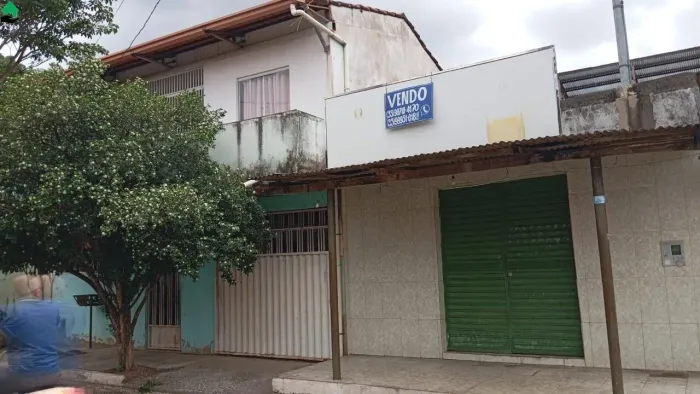 CASA RESIDENCIAL em Governador Valadares - Minas Gerais, Santos Dumont I