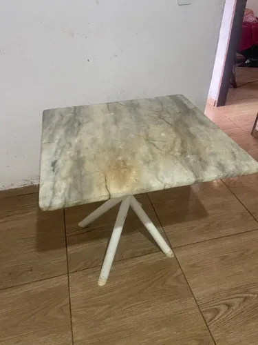 Mesa de mármore