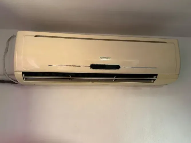 Ar-condicionado Springer 18.000 BTU