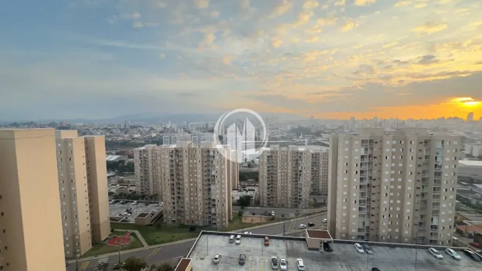 Apartamento á venda com 2 dormitórios np condomínio Vista Park Residencial - Pon