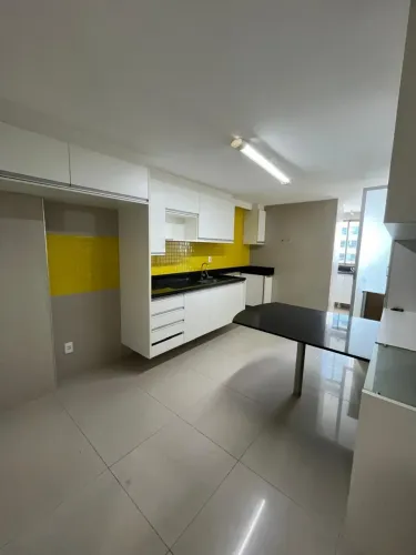Imóvel para aluguel tem 176 metros quadrados com 4 quartos em Boa Viagem - Recife - PE