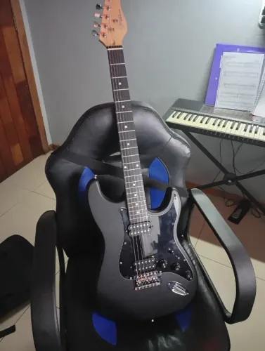 Guitarra Giannini G-102 Black