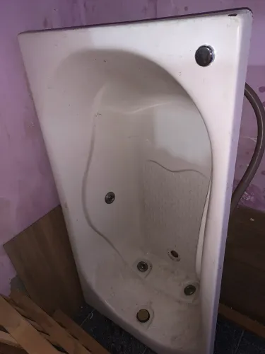 BANHEIRA DE HIDROMASSAGEM NOVA ( Só era suja por esta guardada!)