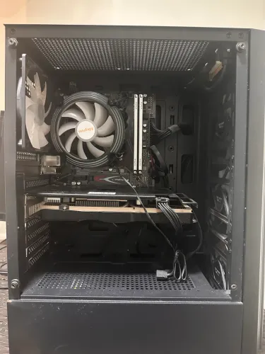 Pc gamer Ryzen 5 5500, RX 580