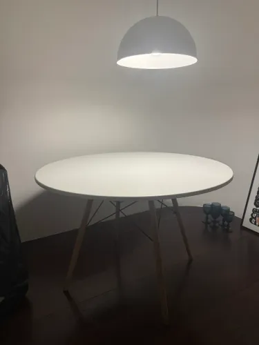 mesa de jantar Eames Eiffel