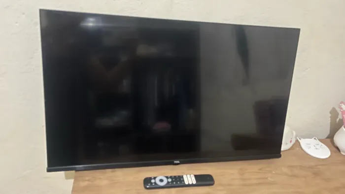 Smart TV SEMP/TCL 32 polegadas ? Pouco uso