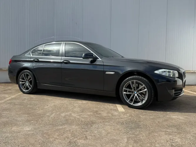 BMW 528IA 2.0 Turbo 16V 245cv 4P 2013