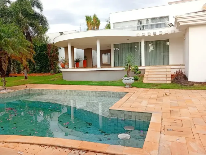 Casa com 3 quartos (suítes) à venda ou locação, 300 m² no Centro de São Mauel - SP