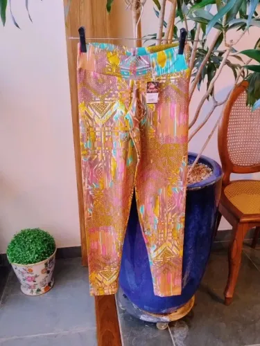 Calça Legging Estampada Artsy da Tardin
