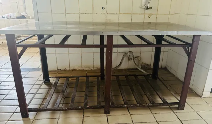 Mesa Industrial Base ferro Tampo de Aço Inoxidável 