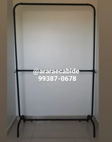 Arara de roupas reforçada