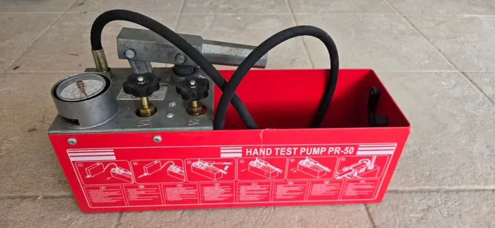 Bomba Manual Teste Vazamento Hidrostático 50 Bar 12 Litros