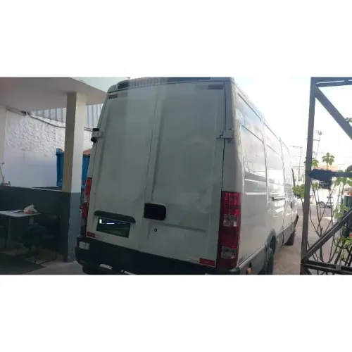 Furgão Iveco 55c16 Maxifurgão Caminhão Iveco Furgão