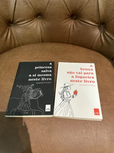 2 Livros de Poesia | Kit - Amanda Lovelace