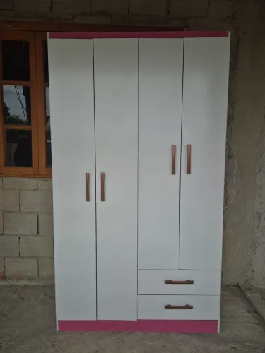 Guarda-roupas infantil 