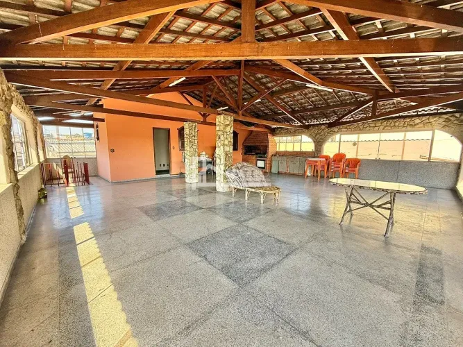 Casa com Armários Planejados e Piscina - BH - Piratininga - 6 Quartos (2 Suítes) - 3 Vagas