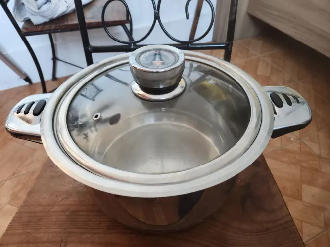 Panela de indução marca Alemã DUSSELDORF