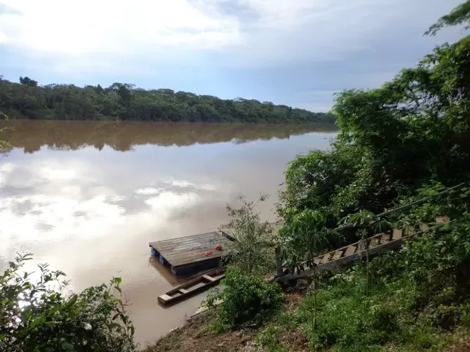Casa em Condomínio - Peixinho - Rio Cuiabá