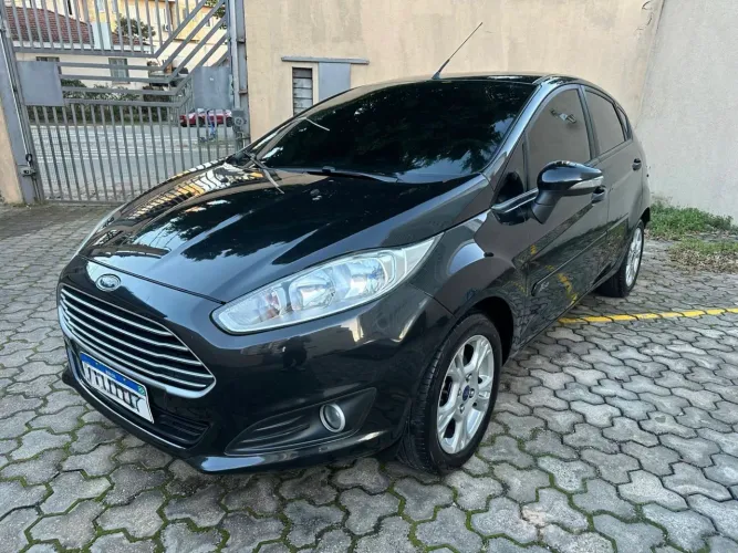 Ford Fiesta 1.6 16V Flex Aut. 5P 2014