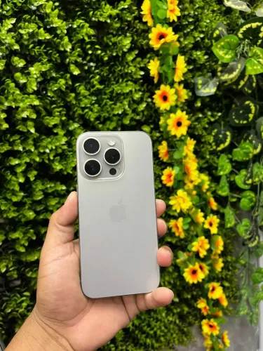 iPhone 15 Pro Titânio Natural | 0 km - Novinho