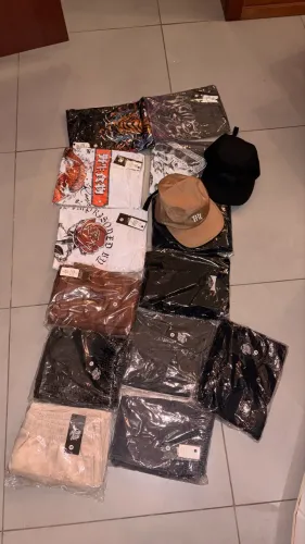 Caixa de roupas masculina Monte Leste (15 itens)