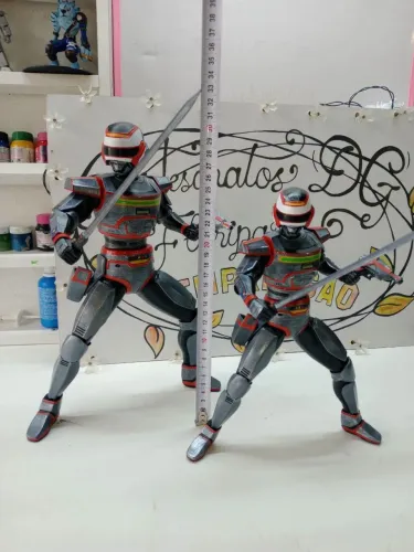 Figura Impressão 3D Boneco Jaspion 25cm altura.Arma e Espada removíveis.Não articulado
